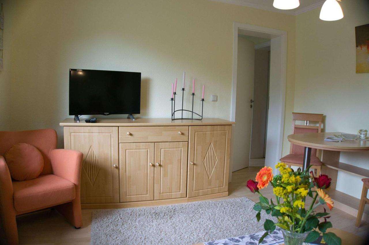 F-1042 Ferienwohnung Enna Sellin  Exterior photo
